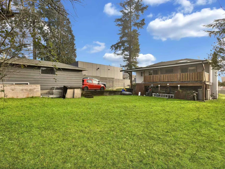 607 Alderson Avenue, Coquitlam, BC, V3K 1T4 - 4