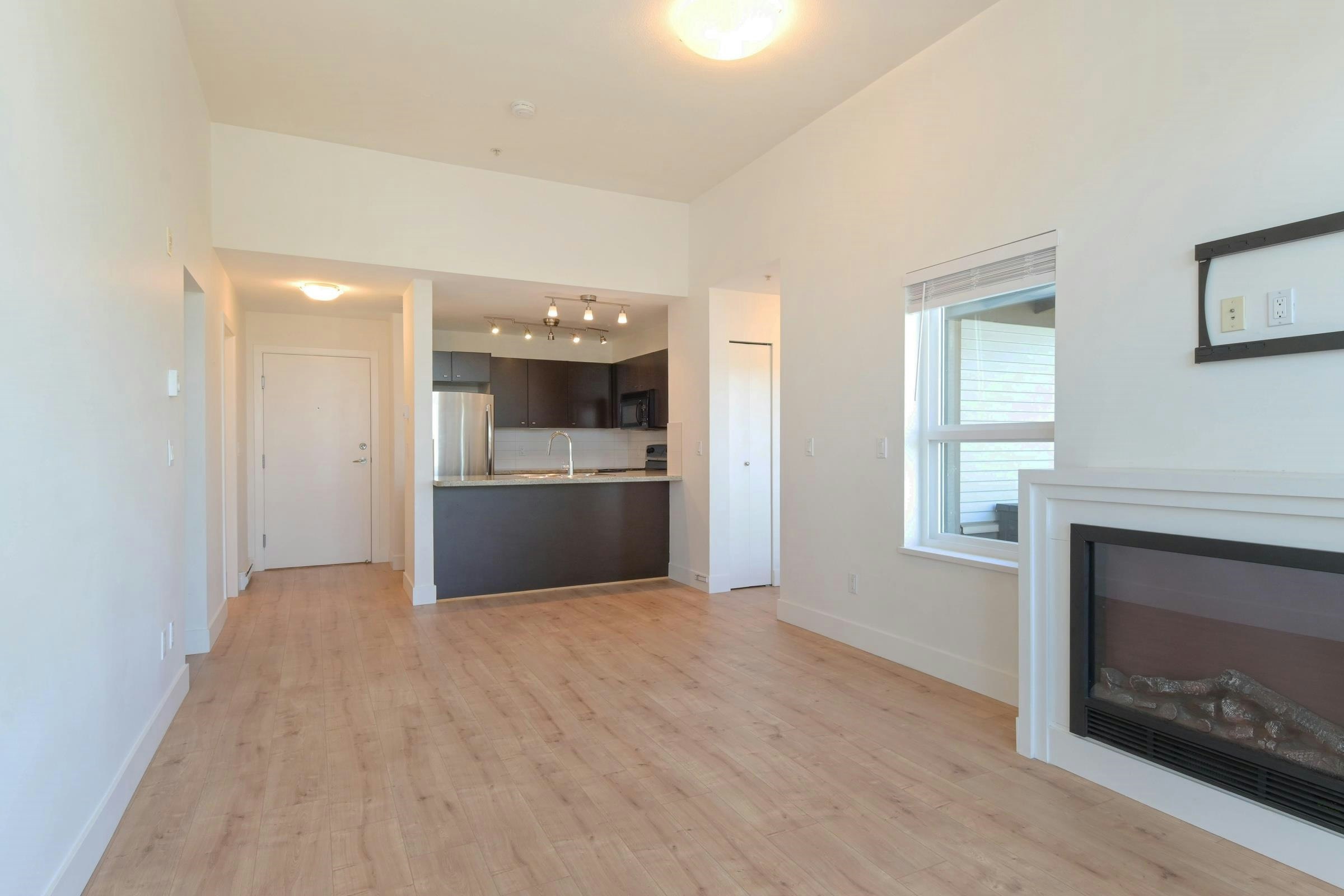 411-6815 188 Street, Surrey, BC, V4N 0Z8 - 11