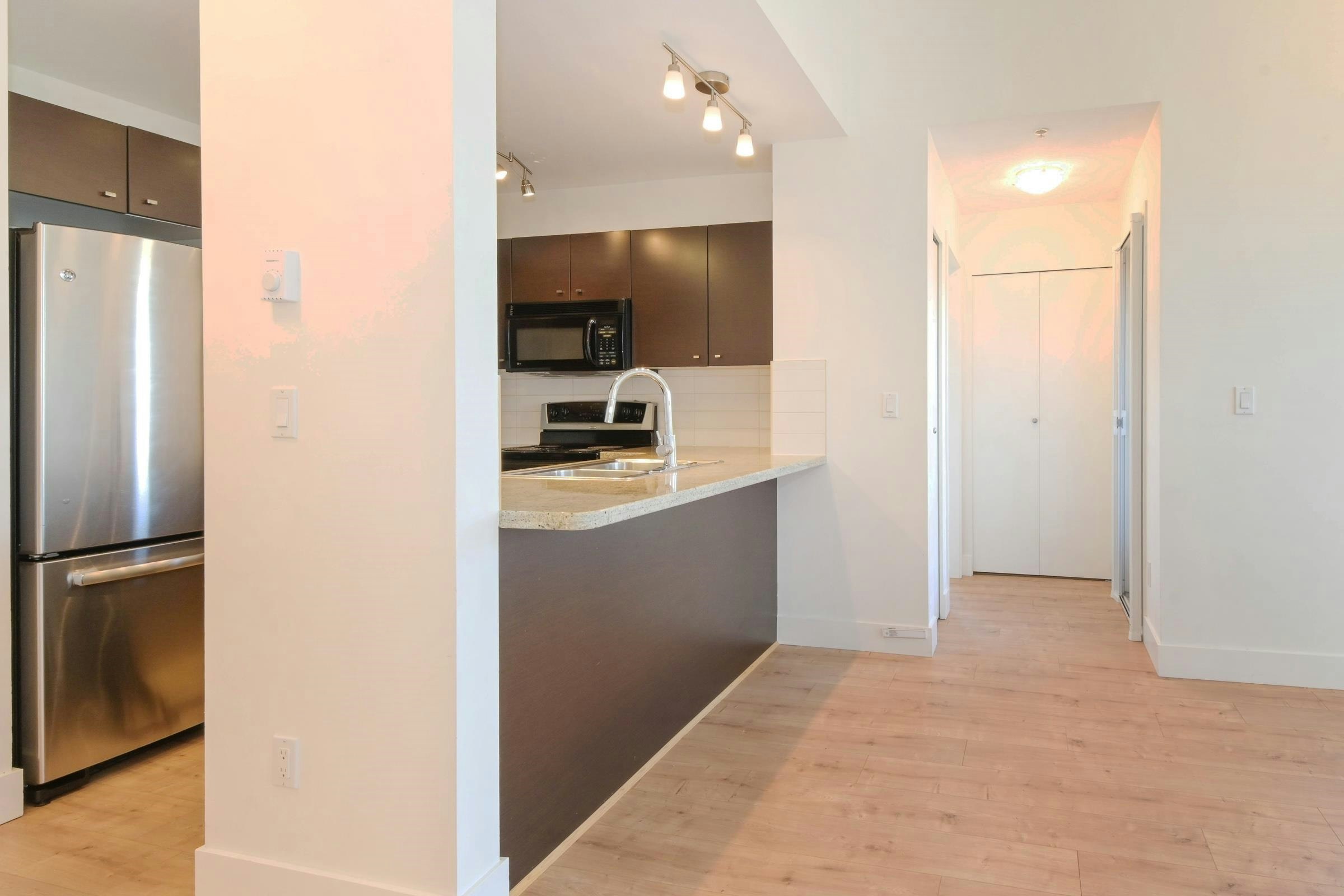 411-6815 188 Street, Surrey, BC, V4N 0Z8 - 9