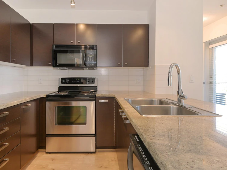 411-6815 188 Street, Surrey, BC, V4N 0Z8 - 5