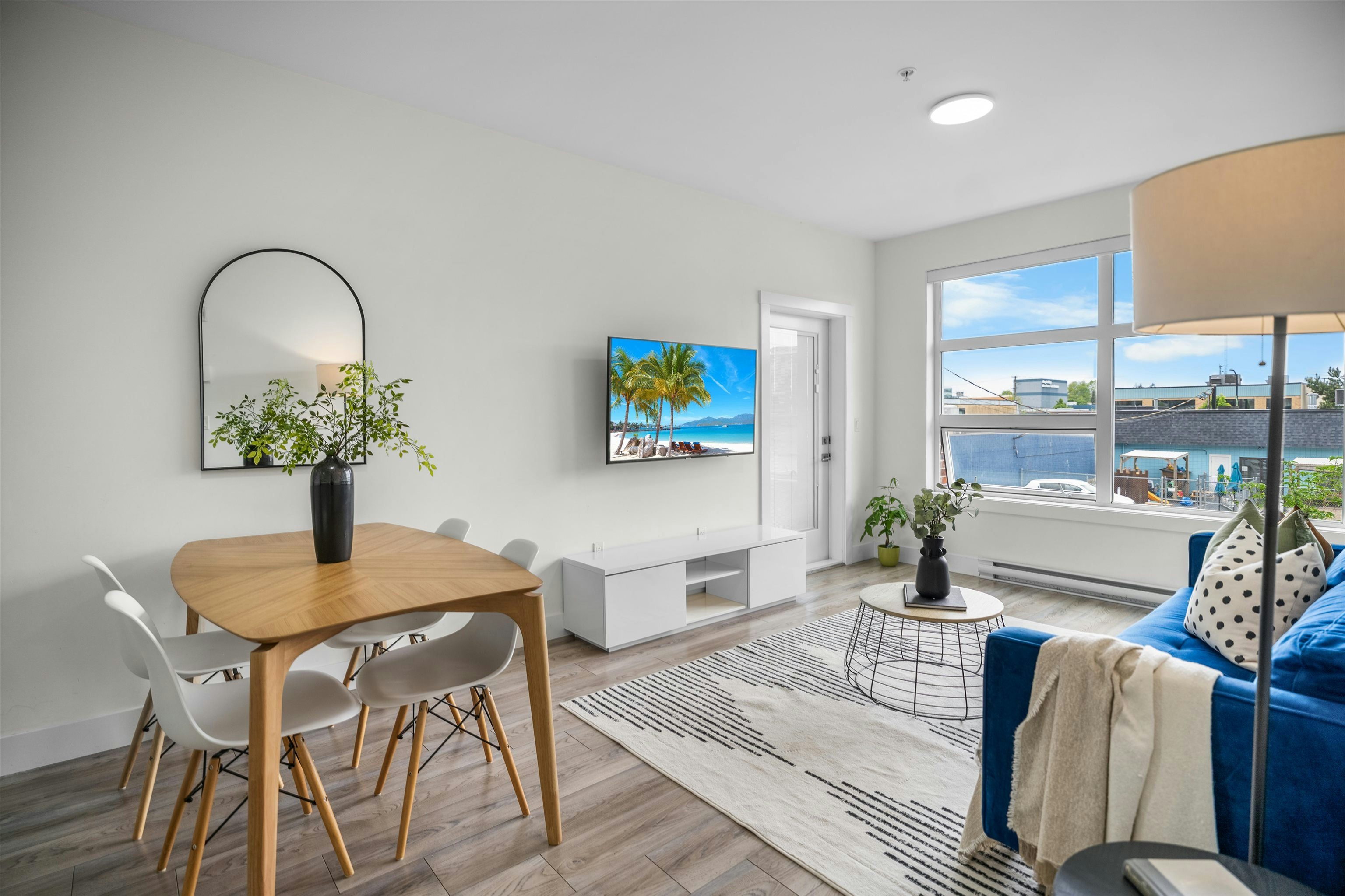 202-22577 Royal Crescent, Maple Ridge, BC, V2X 2M2 - 22