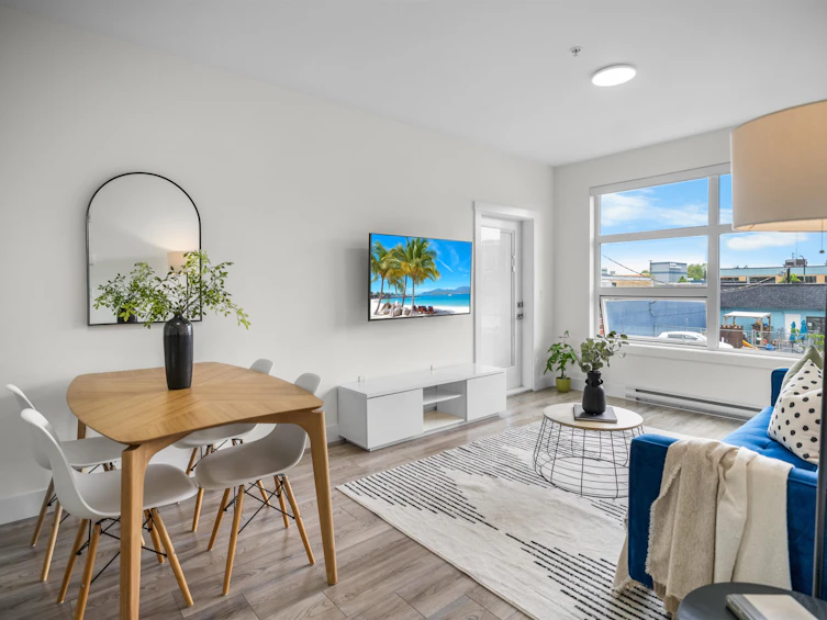 202-22577 Royal Crescent, Maple Ridge, BC, V2X 2M2 - 22
