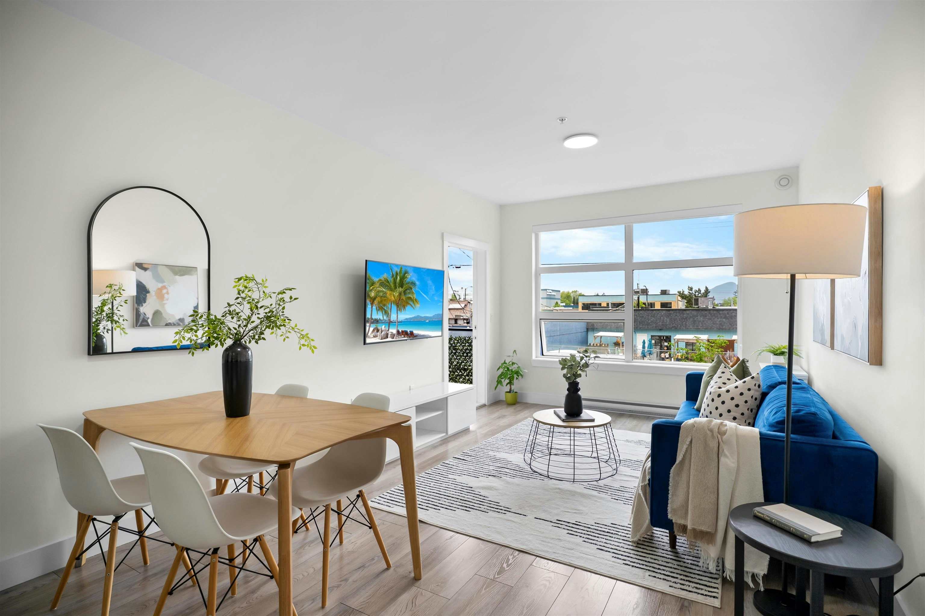 202-22577 Royal Crescent, Maple Ridge, BC, V2X 2M2