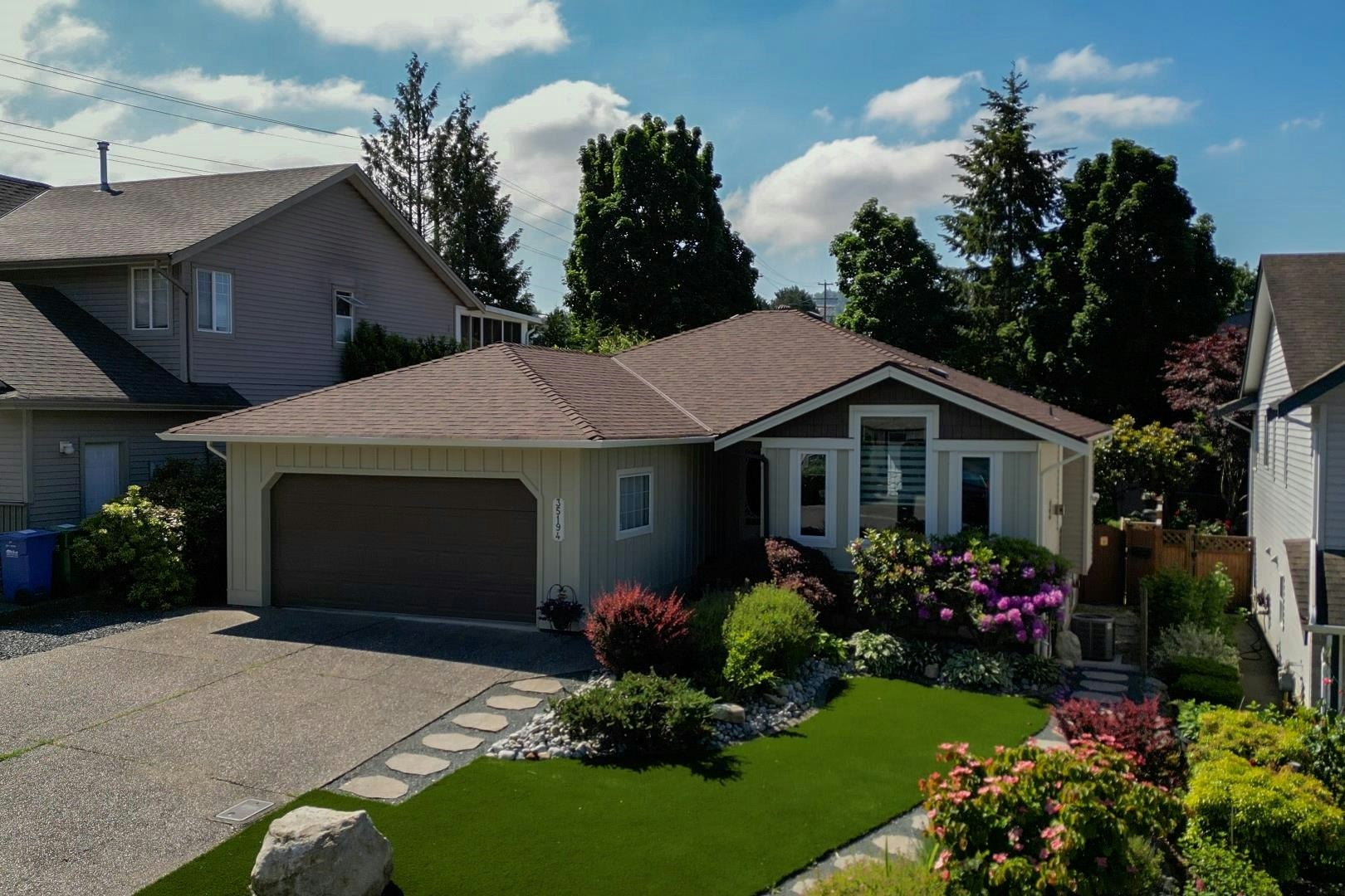 35194 Christina Place, Abbotsford, BC, V2S 8H1