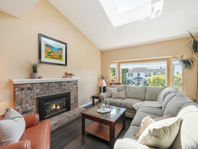 18261 54 Avenue - 4