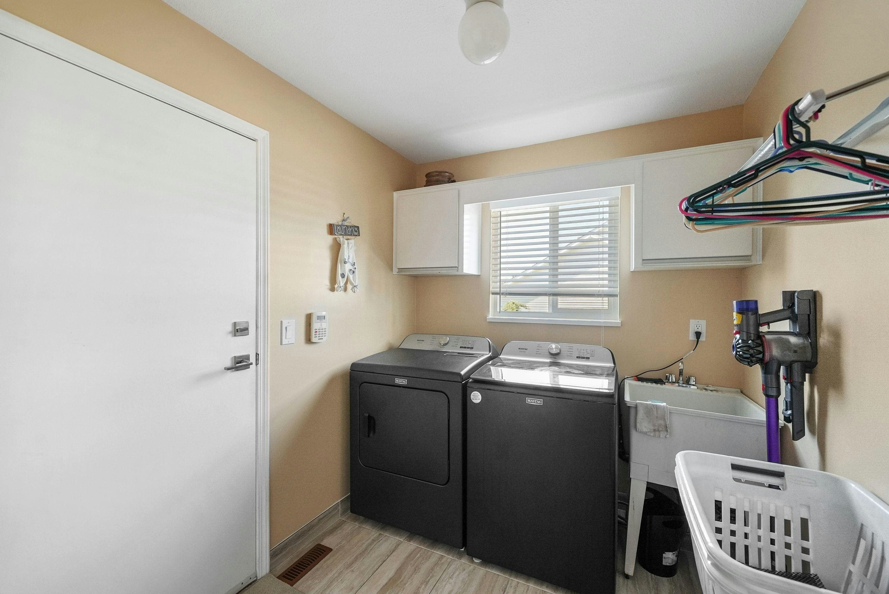 18261 54 Avenue, Surrey, BC, V3S 4N9 - 14