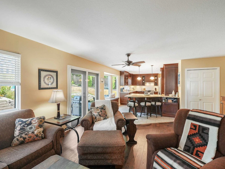 18261 54 Avenue, Surrey, BC, V3S 4N9 - 13