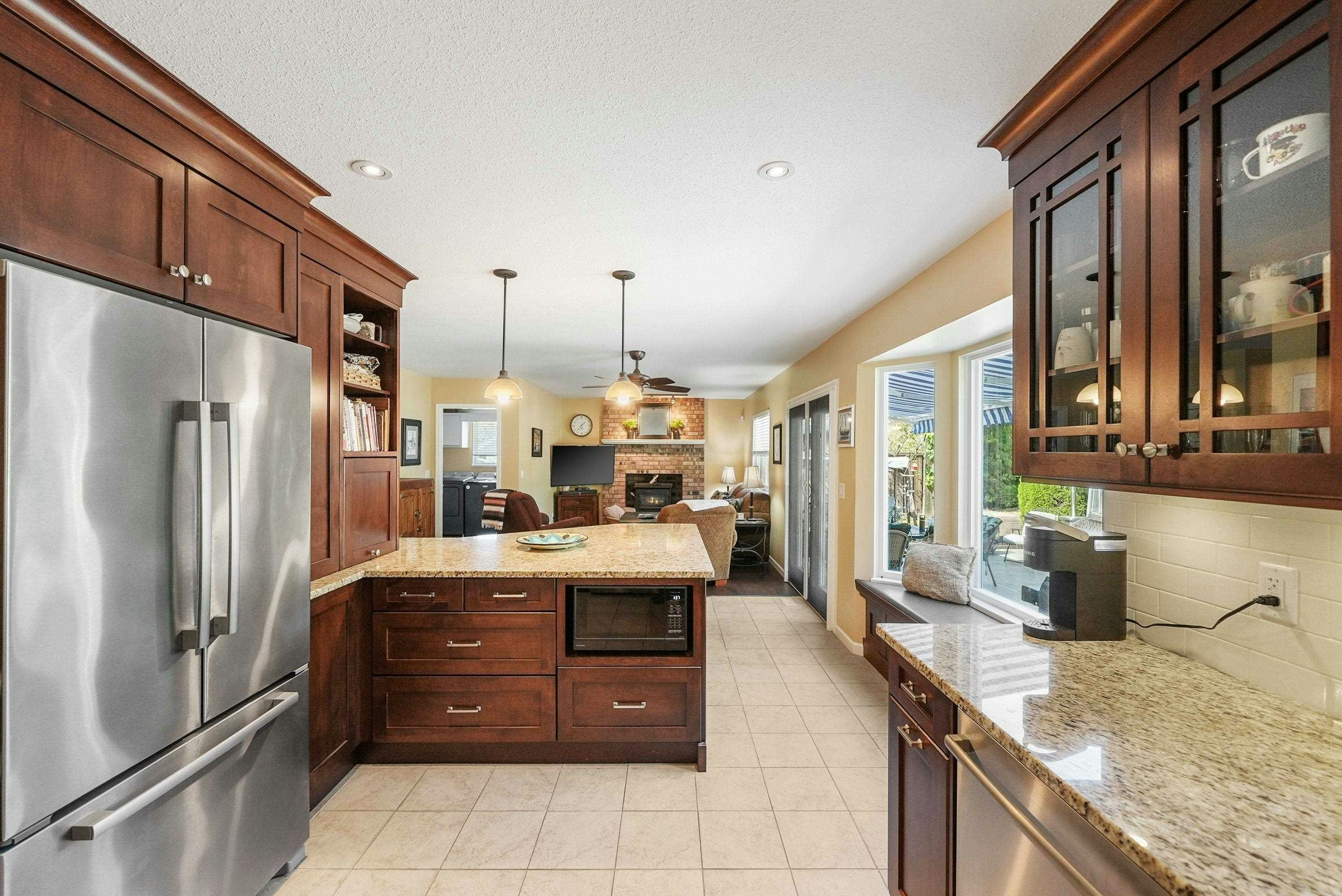 18261 54 Avenue, Surrey, BC, V3S 4N9 - 11