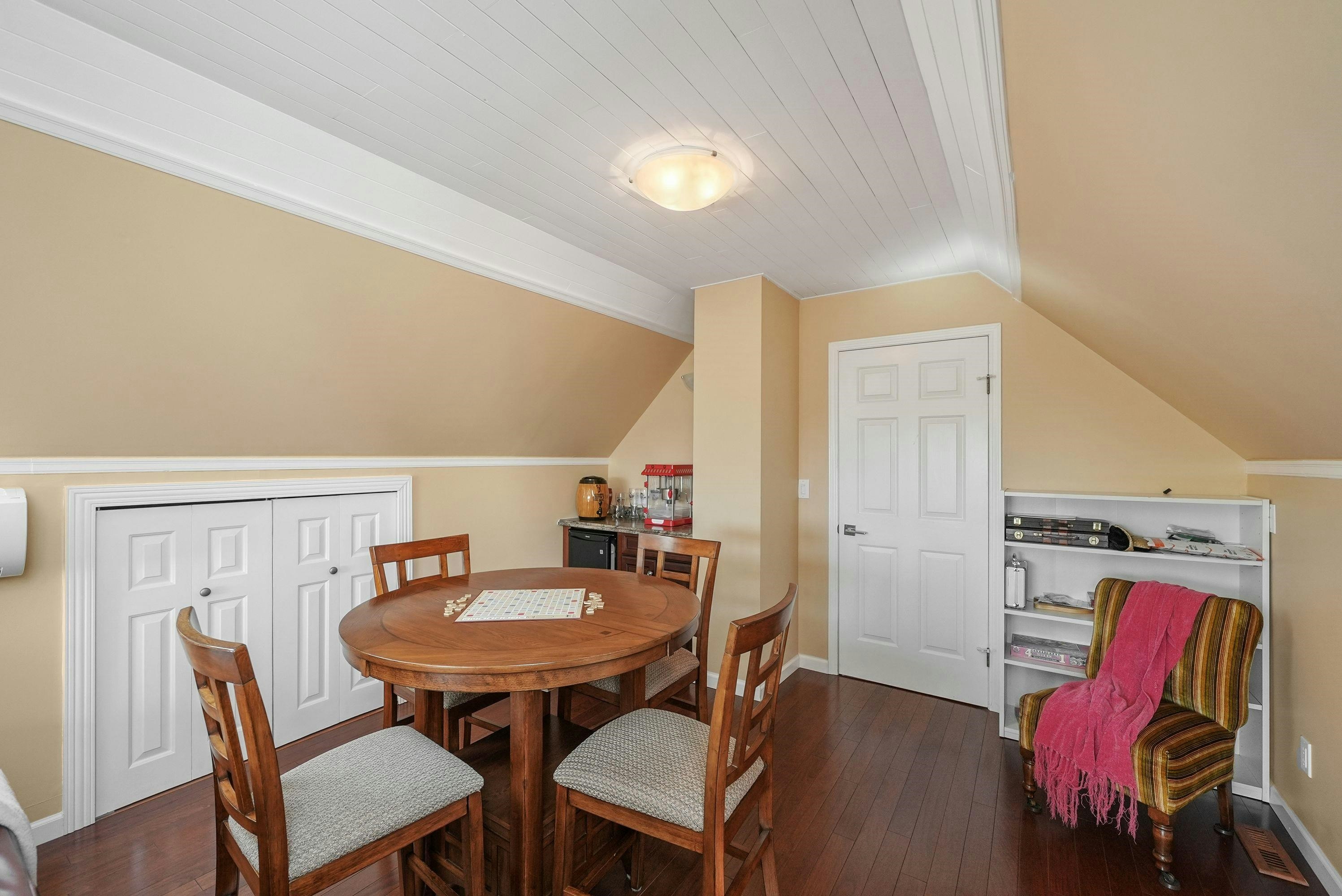 18261 54 Avenue, Surrey, BC, V3S 4N9 - 24