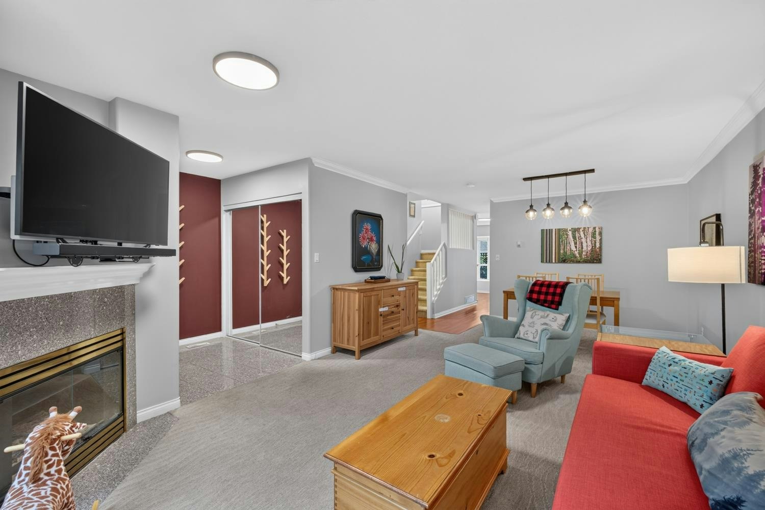 109-225 E 6th Street - 5