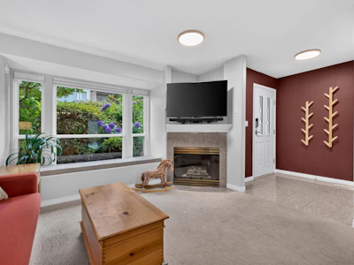 109-225 E 6th Street - 3