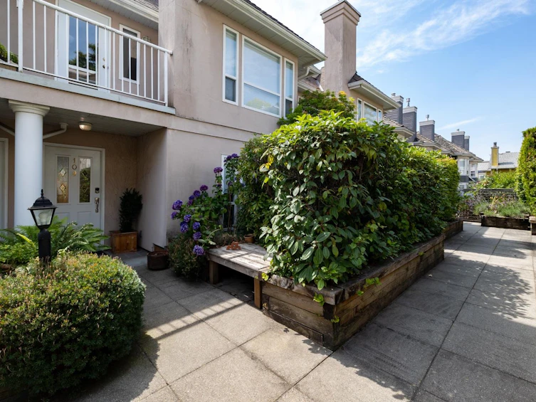 109-225 E 6th Street, North Vancouver, BC, V7L 1P4
