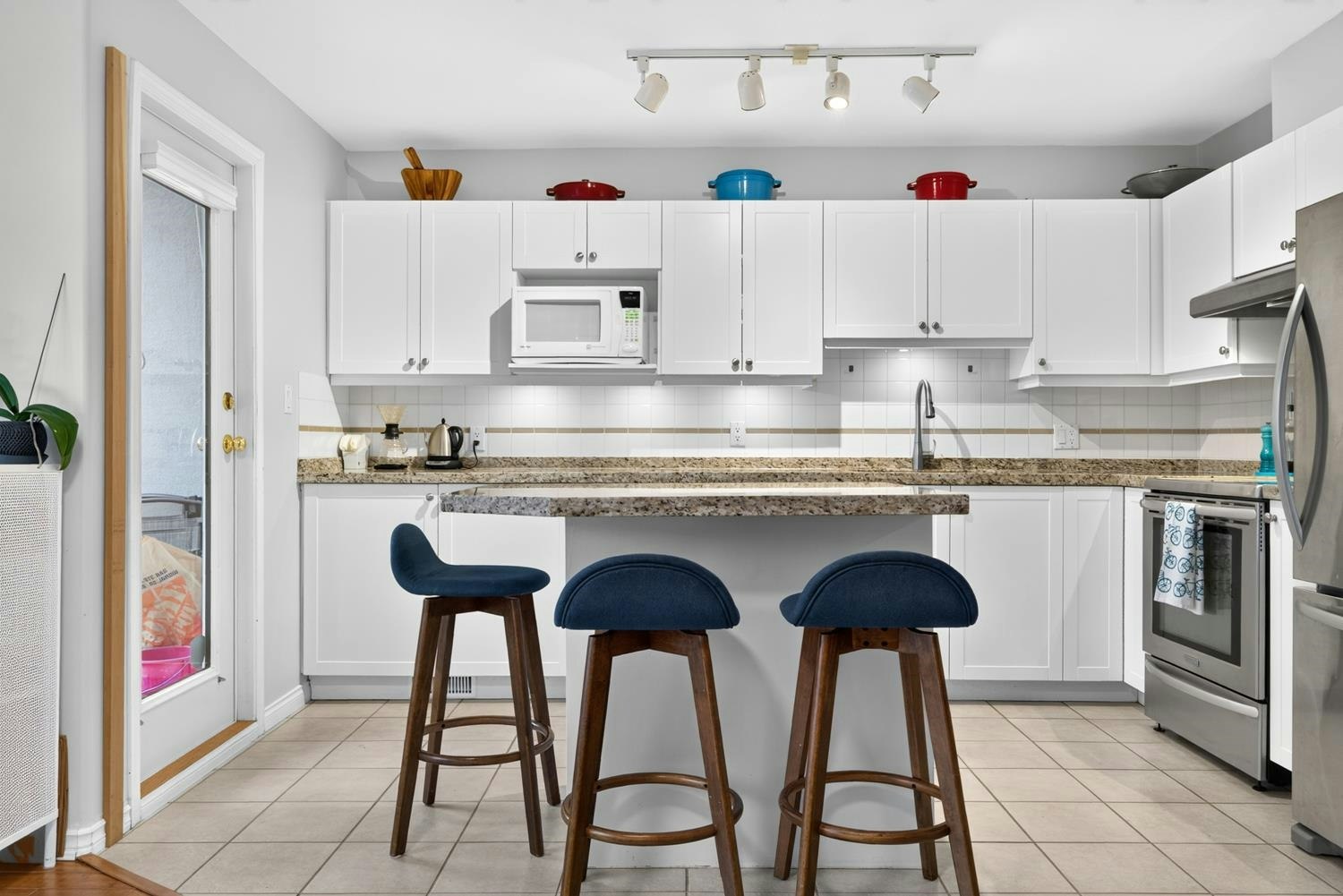 109-225 E 6th Street, North Vancouver, BC, V7L 1P4 - 11