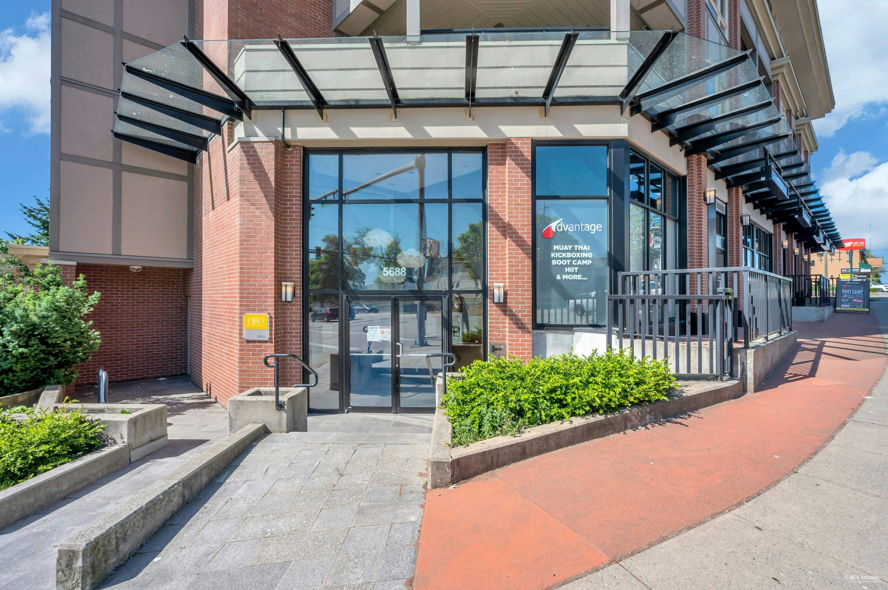 401-5688 Hastings Street, Burnaby, BC, V5B 1R4 - 3