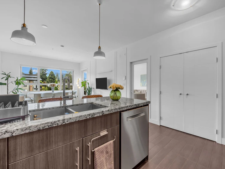 401-5688 Hastings Street, Burnaby, BC, V5B 1R4 - 7