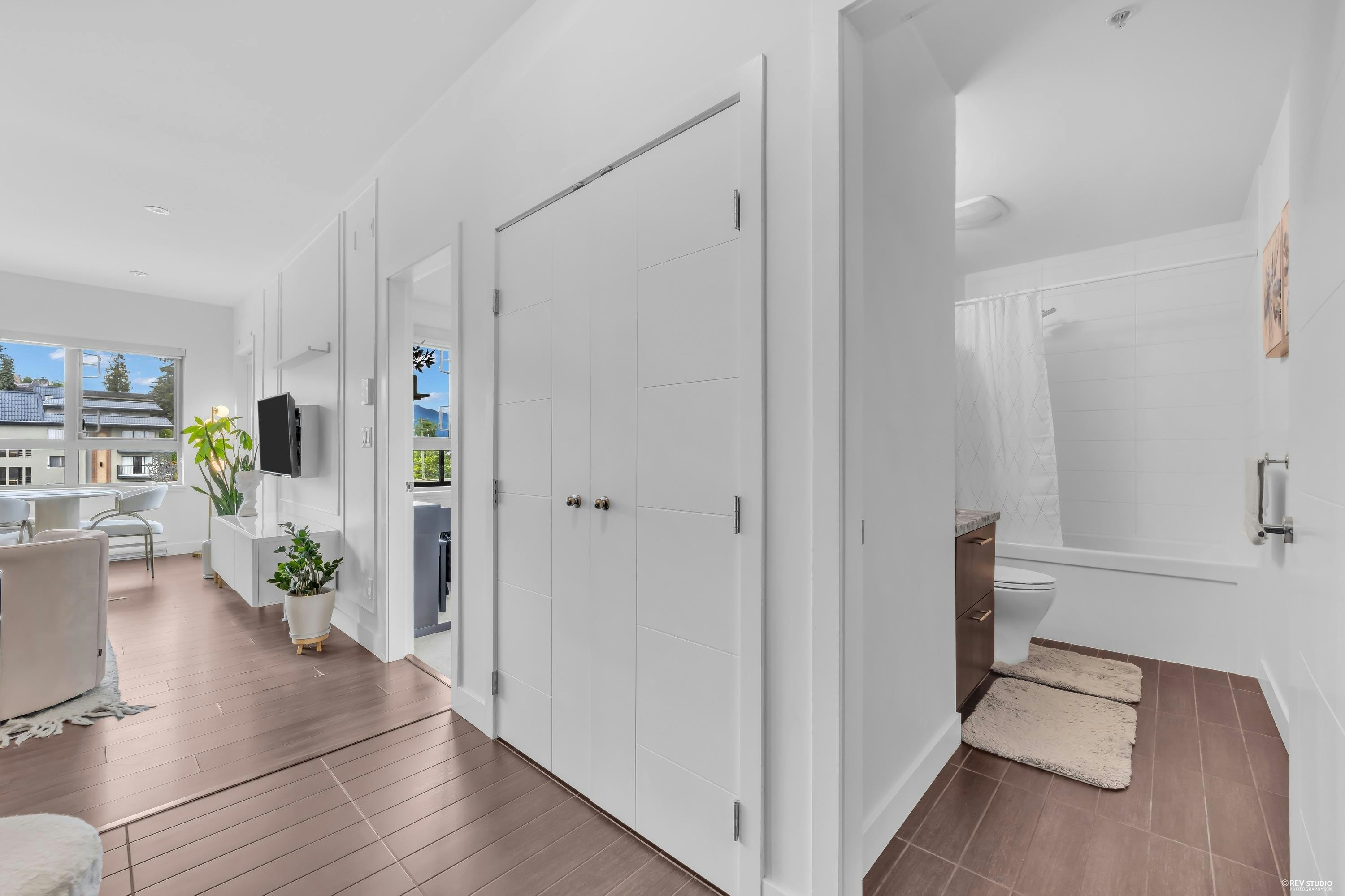401-5688 Hastings Street, Burnaby, BC, V5B 1R4 - 9