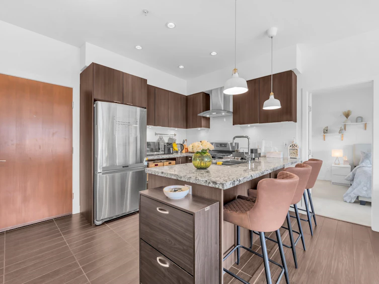 401-5688 Hastings Street, Burnaby, BC, V5B 1R4 - 8
