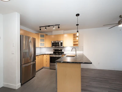 312-3136 St Johns Street - 3