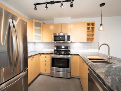 312-3136 St Johns Street - 4