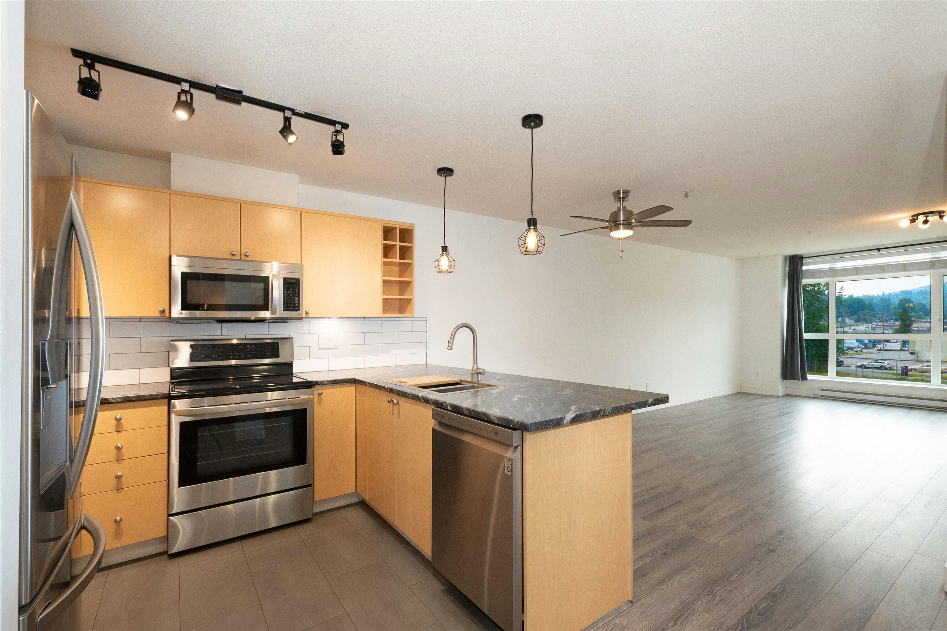 312-3136 St Johns Street - 2