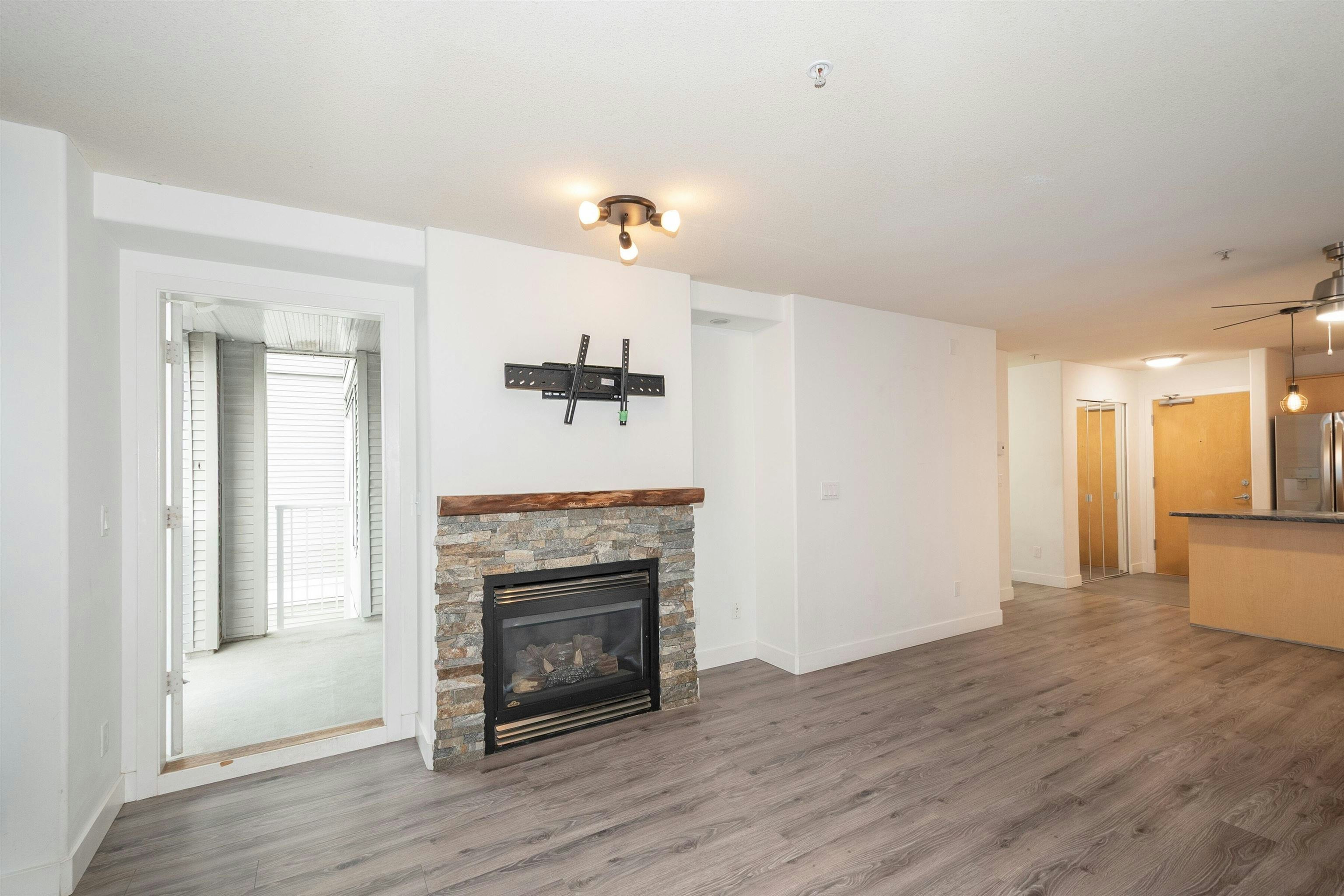 312-3136 St Johns Street, Port Moody, BC, V3H 5E4 - 8