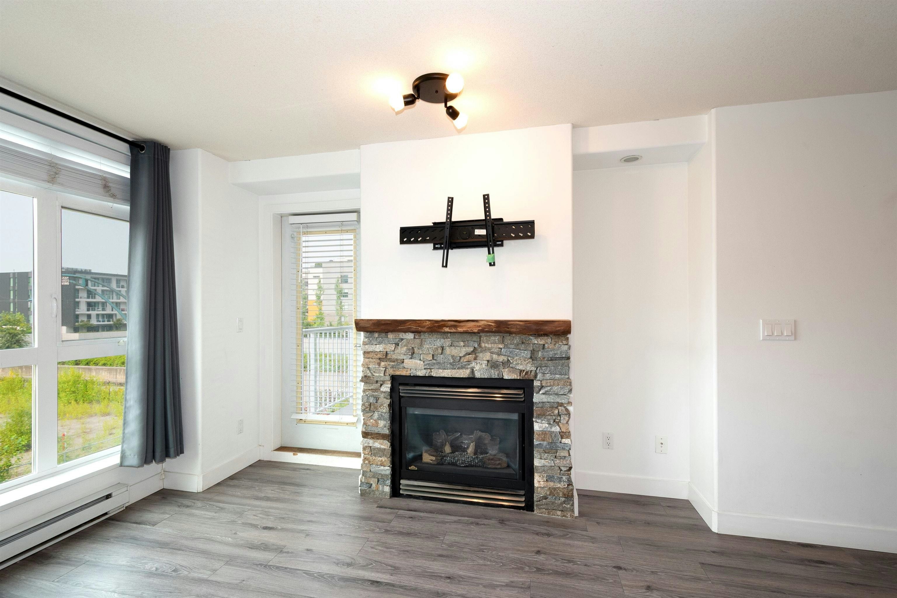 312-3136 St Johns Street, Port Moody, BC, V3H 5E4 - 9