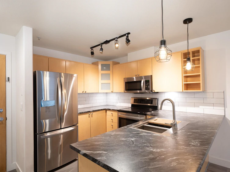 312-3136 St Johns Street, Port Moody, BC, V3H 5E4 - 5