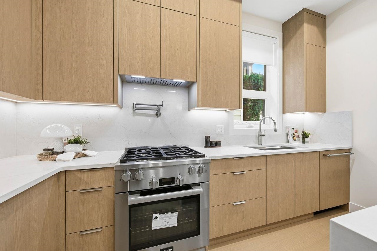 1-3708 W 18th Avenue, Vancouver, BC, V6S 1B2 - 16