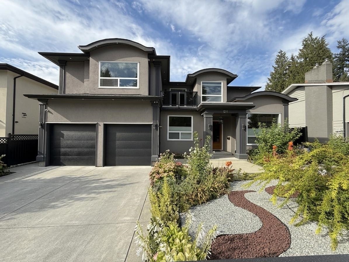 1211 Foster Avenue, Coquitlam, BC, V3J 2M8