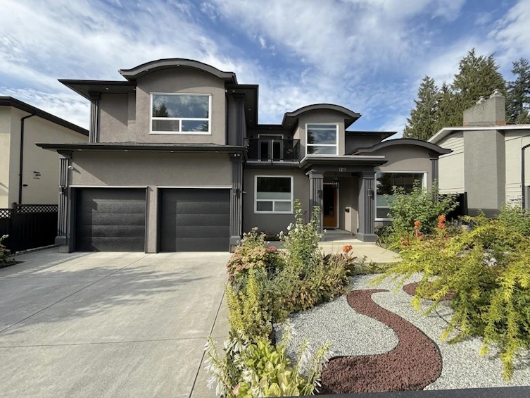 1211 Foster Avenue, Coquitlam, BC, V3J 2M8