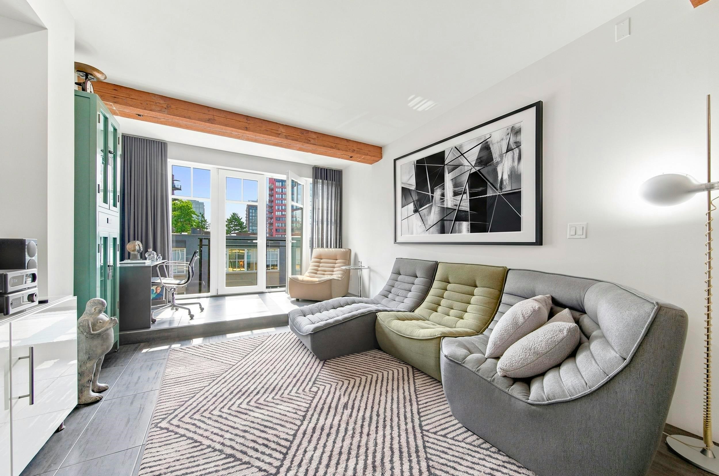 308-1275 Hamilton Street, Vancouver, BC, V6B 1E2