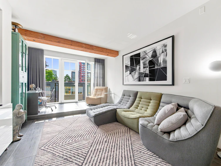 308-1275 Hamilton Street, Vancouver, BC, V6B 1E2