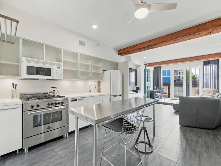 308-1275 Hamilton Street, Vancouver, BC, V6B 1E2 - 2