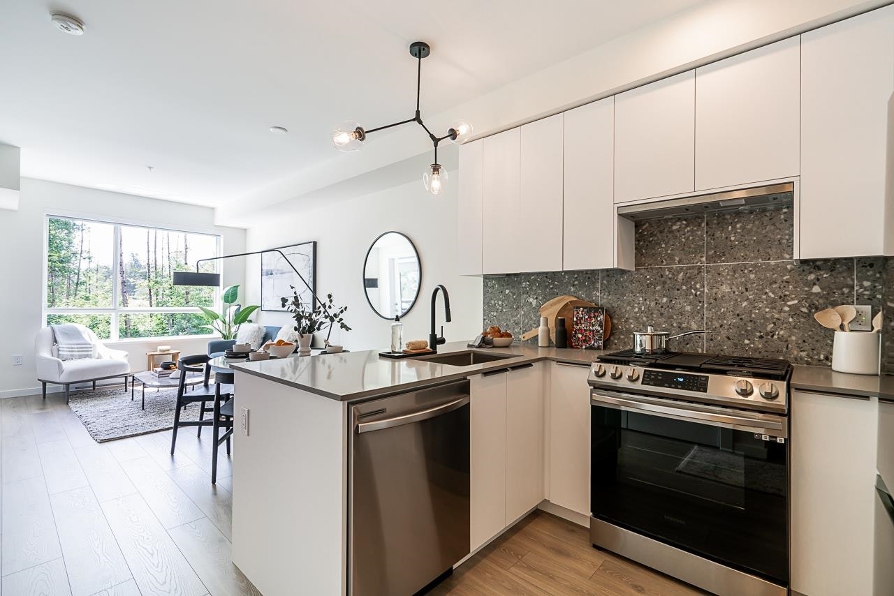 404-7936 206 Street, Langley, BC, V2Y 3X8