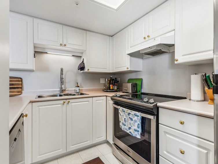 1604-739 Princess Street, New Westminster, BC, V3M 6V6 - 16