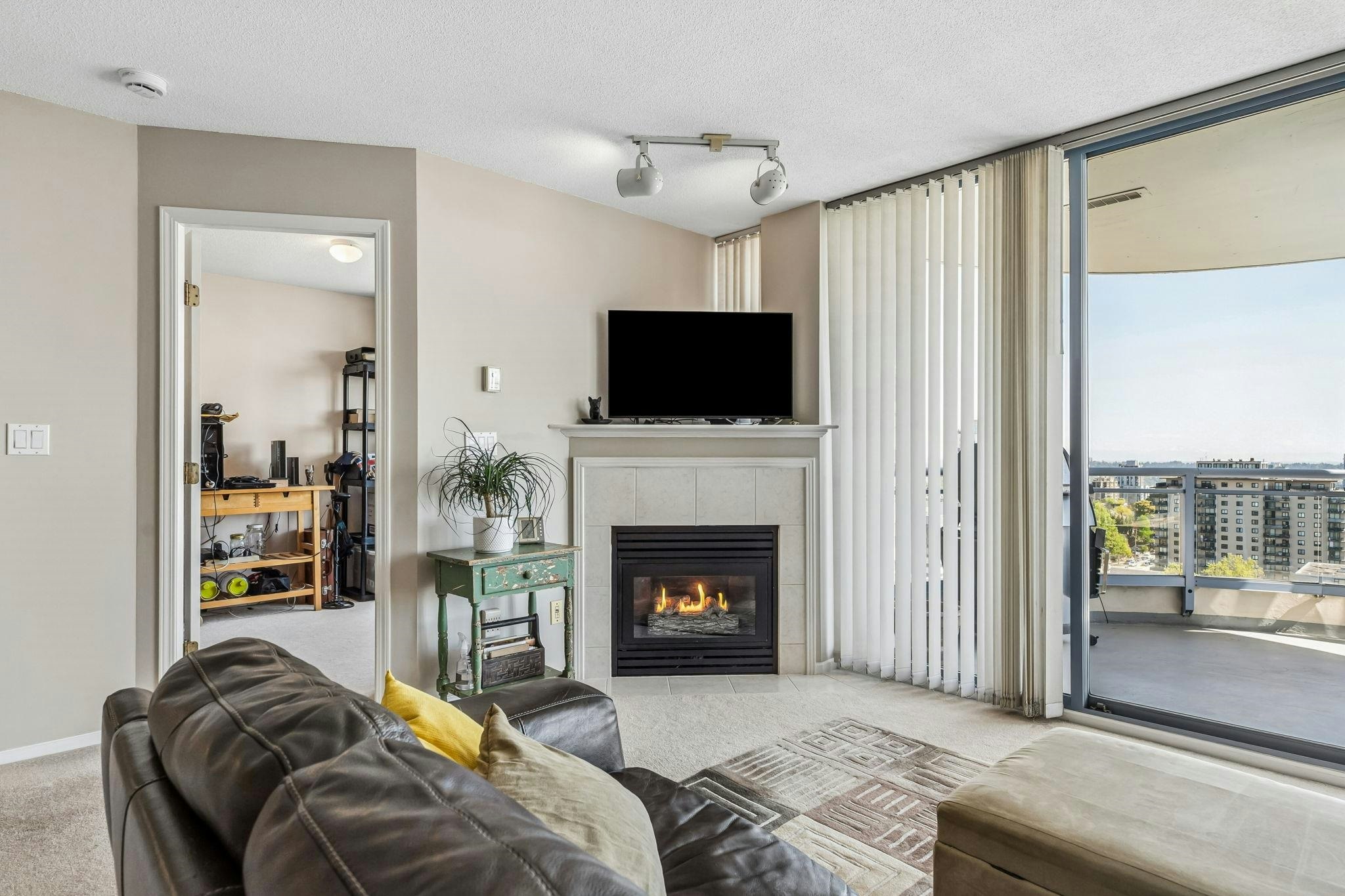 1604-739 Princess Street, New Westminster, BC, V3M 6V6 - 7