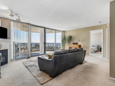 1604-739 Princess Street - 2