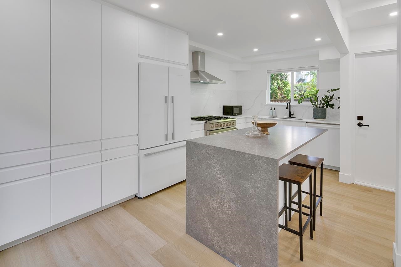 2977 W 6th Avenue, Vancouver, BC, V6K 1X4 - 20