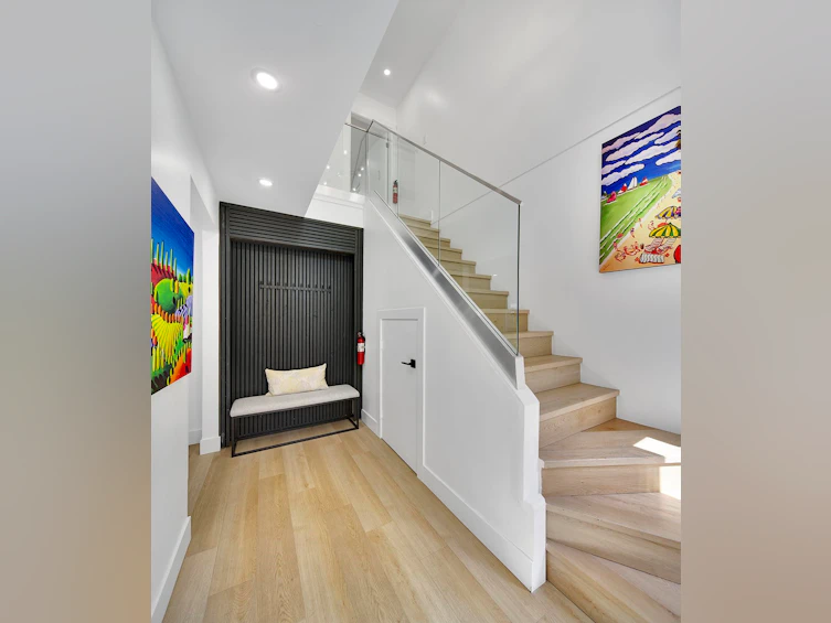 2977 W 6th Avenue, Vancouver, BC, V6K 1X4 - 9