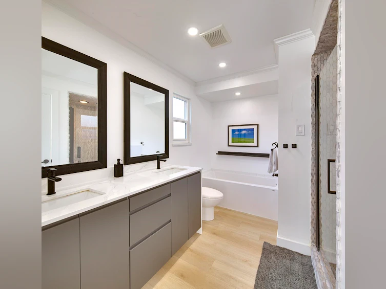 2977 W 6th Avenue, Vancouver, BC, V6K 1X4 - 31