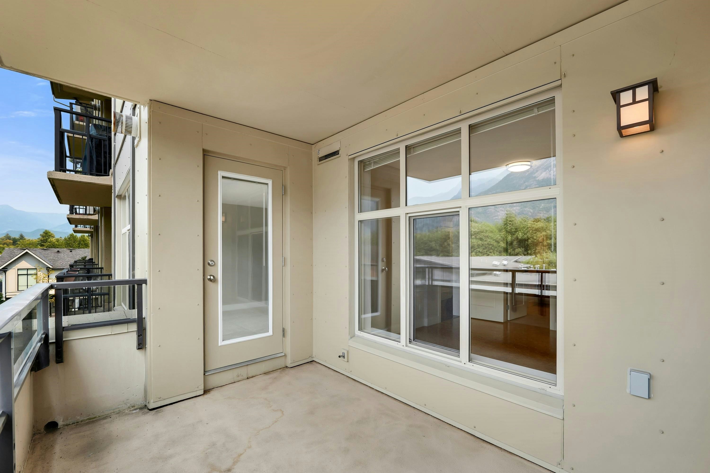305-1211 Village Green Way, Squamish, BC, V8B 0R7 - 23