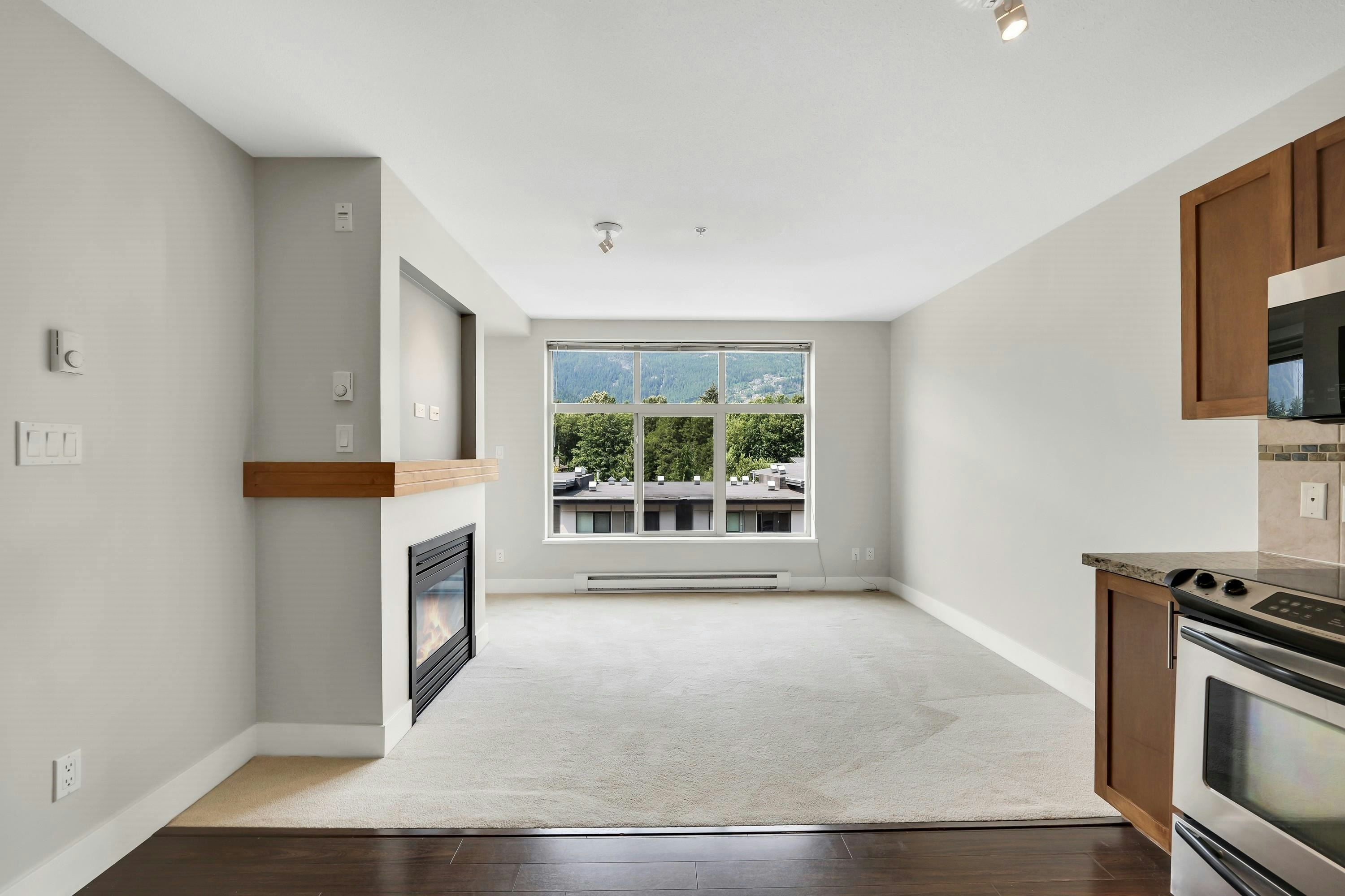 305-1211 Village Green Way, Squamish, BC, V8B 0R7 - 6