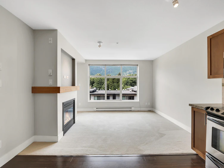 305-1211 Village Green Way, Squamish, BC, V8B 0R7 - 6