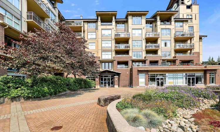 305-1211 Village Green Way