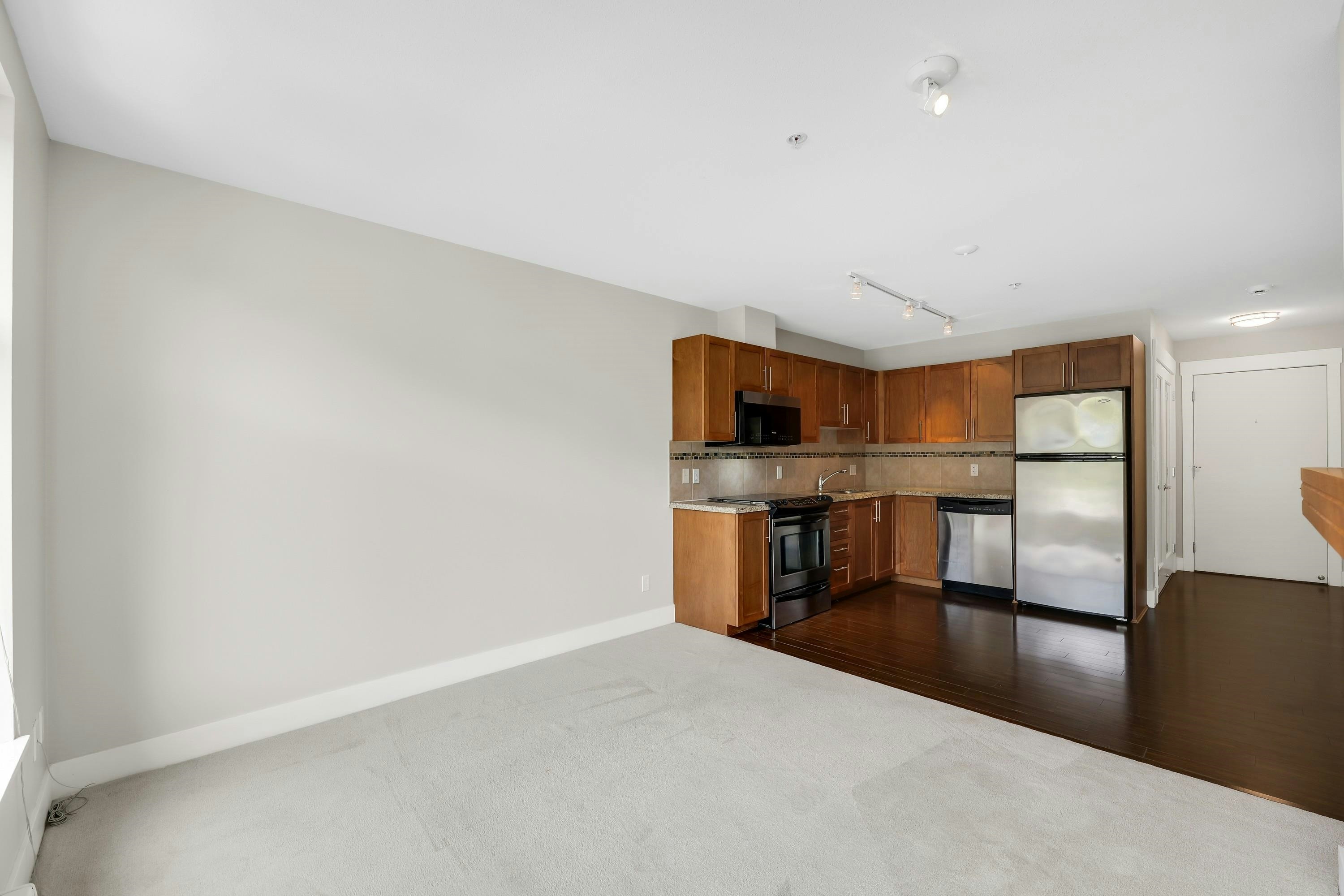 305-1211 Village Green Way, Squamish, BC, V8B 0R7 - 7