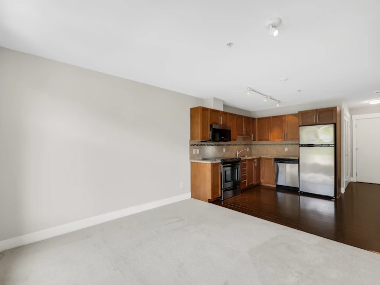 305-1211 Village Green Way, Squamish, BC, V8B 0R7 - 7