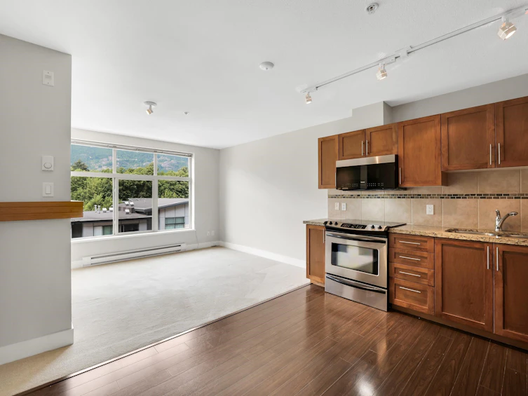 305-1211 Village Green Way, Squamish, BC, V8B 0R7 - 18
