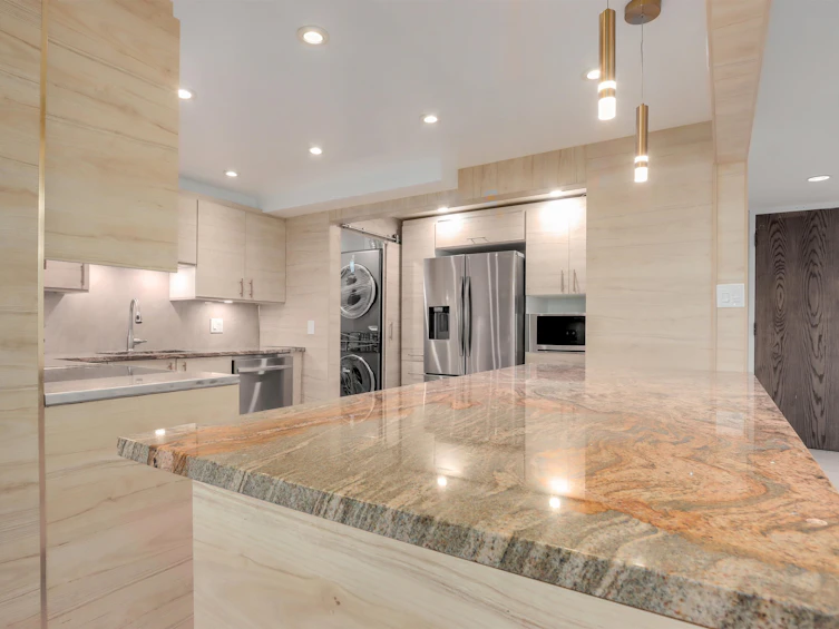 701-738 Broughton Street, Vancouver, BC, V6G 3A7 - 5