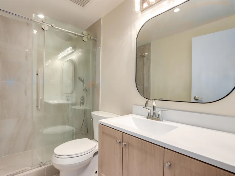 701-738 Broughton Street, Vancouver, BC, V6G 3A7 - 17