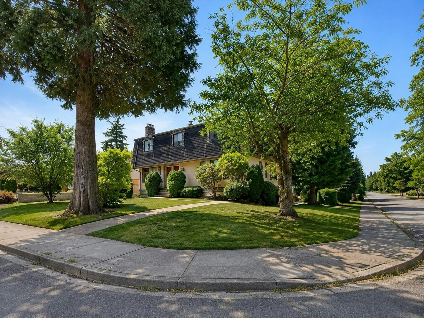 7507 Wright Street, Burnaby, BC, V3N 3W5